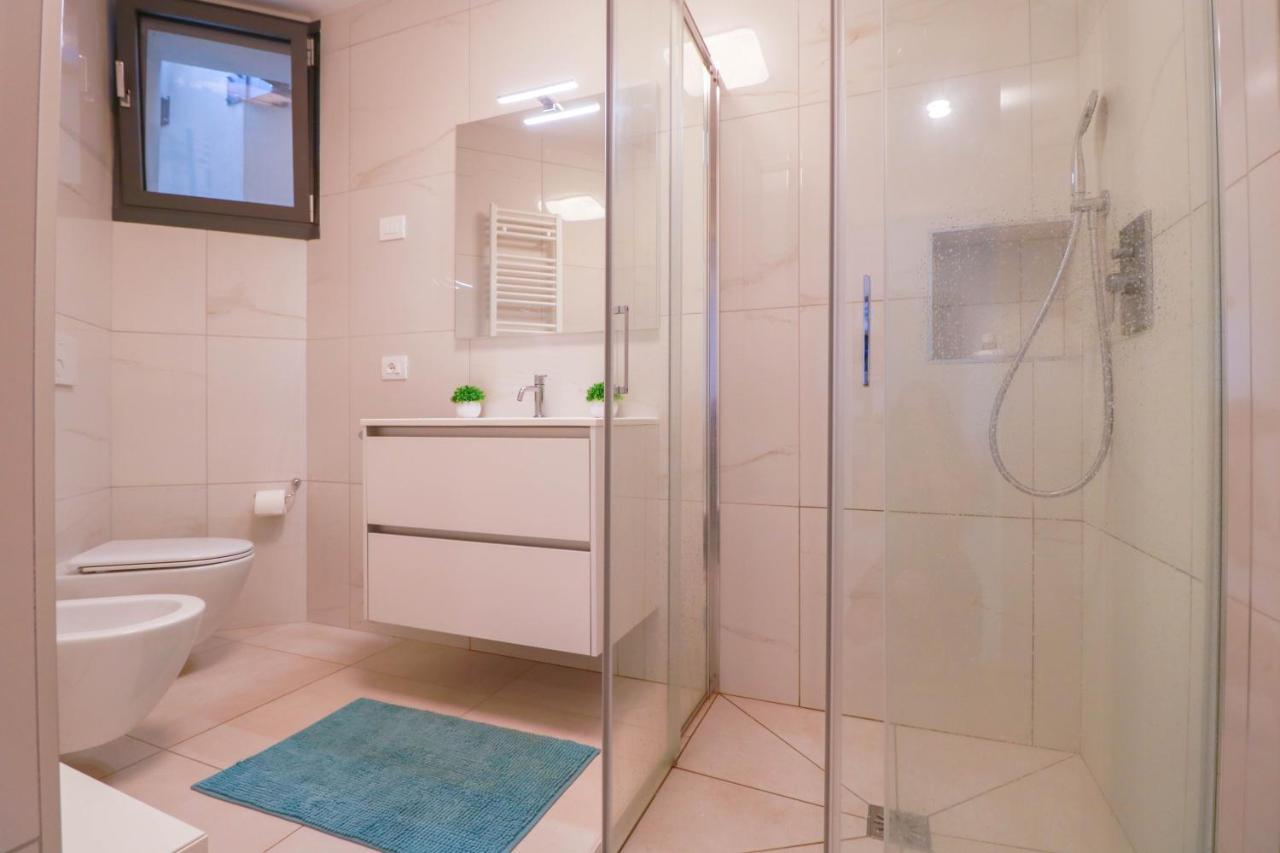Apartmán H11 Luxury 9A - Porto - Piscina - Jacuzzi Santo Stefano al Mare Exteriér fotografie