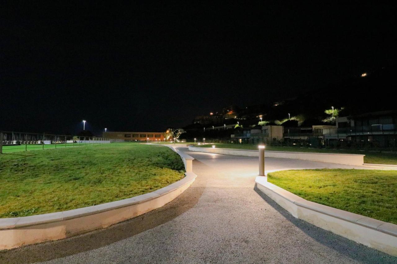 Apartmán H11 Luxury 9A - Porto - Piscina - Jacuzzi Santo Stefano al Mare Exteriér fotografie