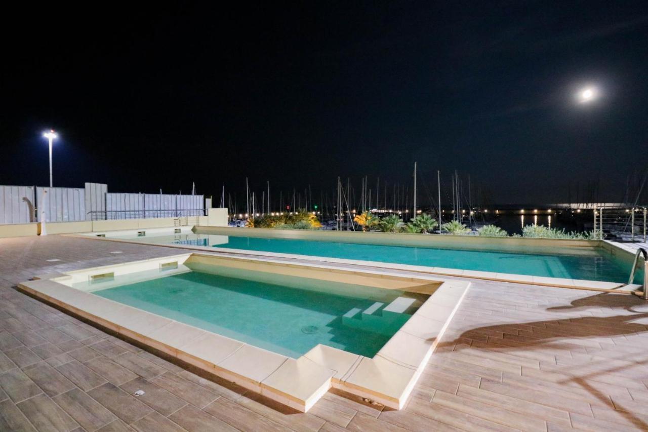 Apartmán H11 Luxury 9A - Porto - Piscina - Jacuzzi Santo Stefano al Mare Exteriér fotografie